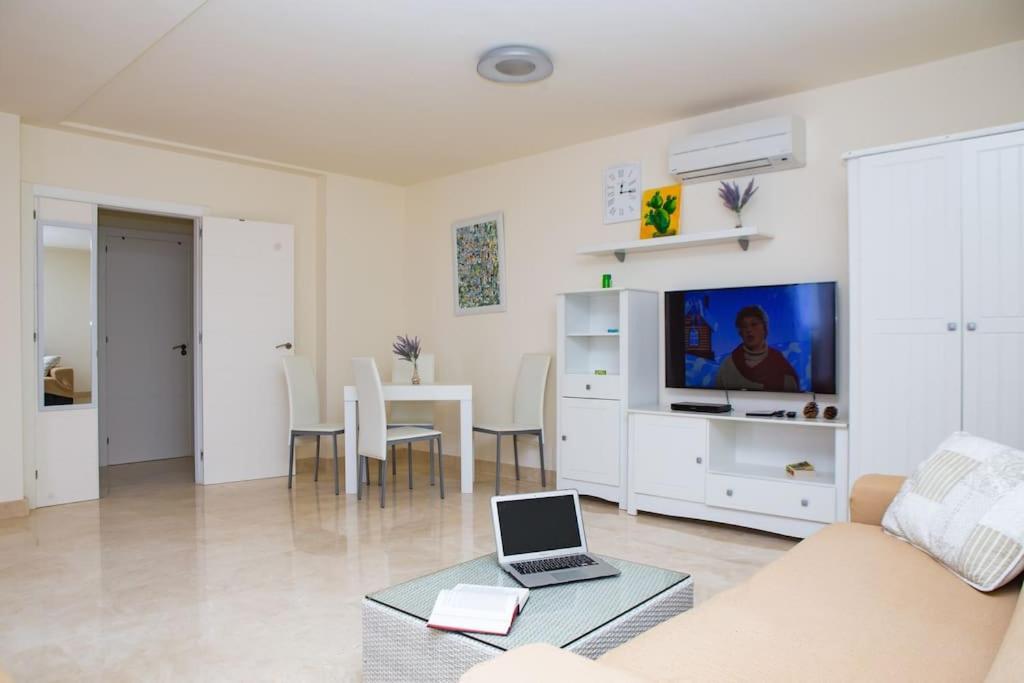 2 Bedrooms Apartment In Magnolia Golf Resort, La Caleta Costa Adeje  Ngoại thất bức ảnh