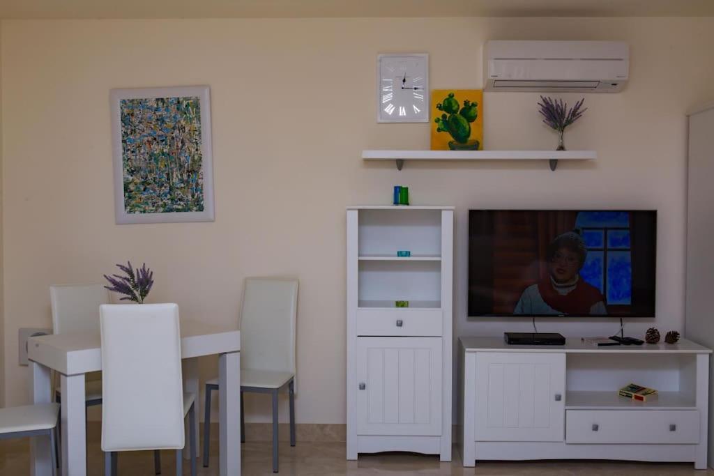 2 Bedrooms Apartment In Magnolia Golf Resort, La Caleta Costa Adeje  Ngoại thất bức ảnh